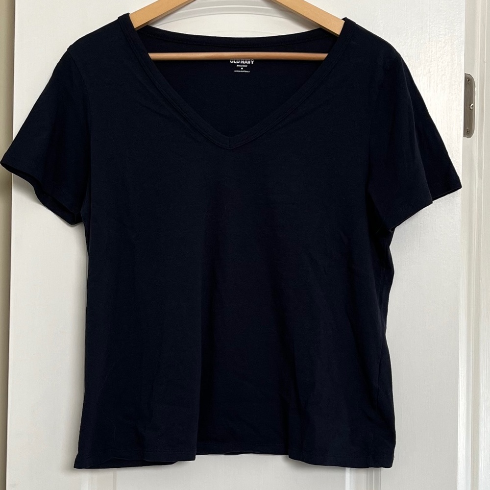 Old Navy Women’s Everywear V Neck T-Shirt - Navy Blue - Size M